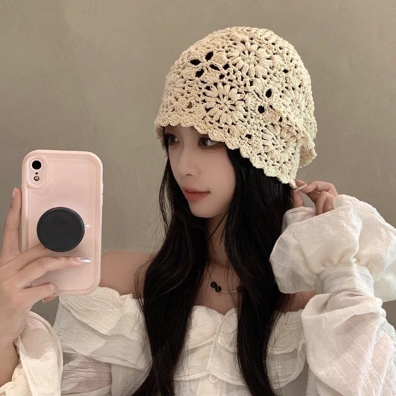 

Вязаная крючком ажурная шапка ручной работы, облегающая женская летняя ажурная модная универсальная шапка, подчеркивающая лицо, в корейском стиле, шапка-бини, трендовая