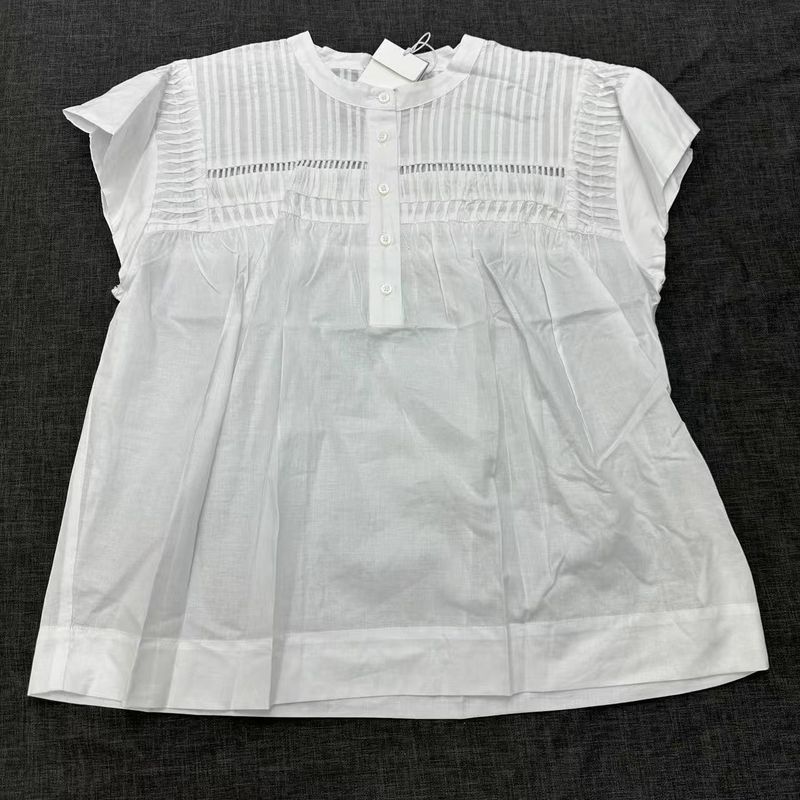 

Летняя легкая футболка с полым узором, четырьмя пуговицами, круглым вырезом и короткими рукавами (25030206)