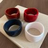 Elegante Bracciale Aperto Geometrico in Acrilico - Braccialetto Versatile di Alta Gamma per Donna