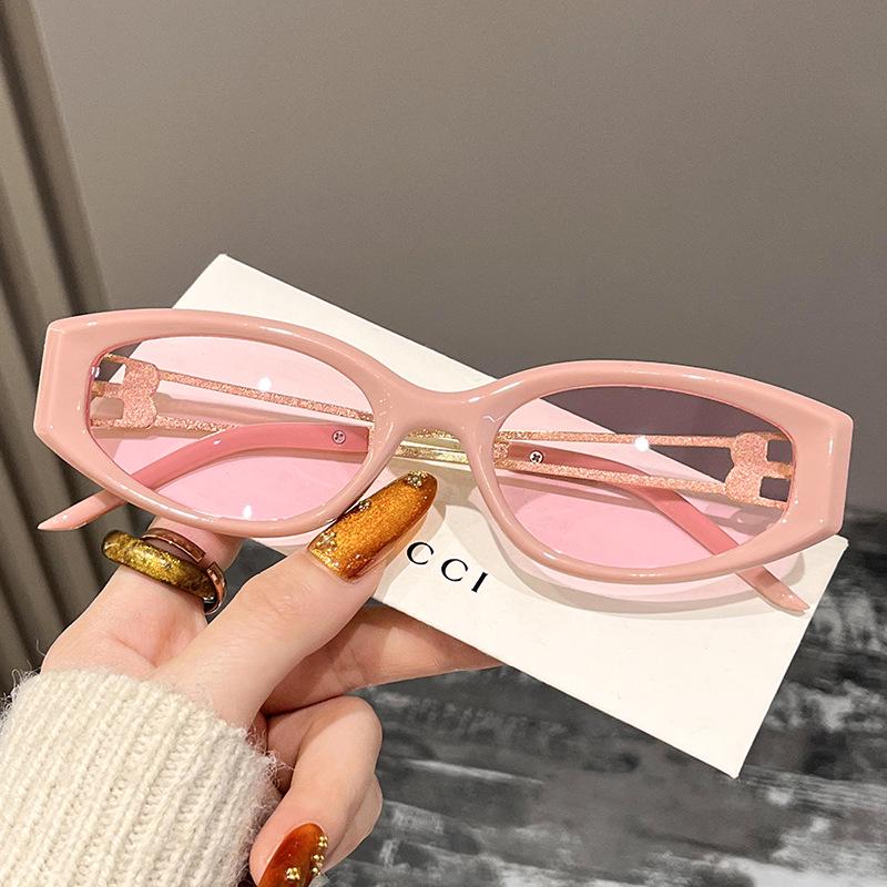 Korean-Style Oval Frame Sunglasses - Trendy UV-Protection Eyewear Inspired by European & American Influencers