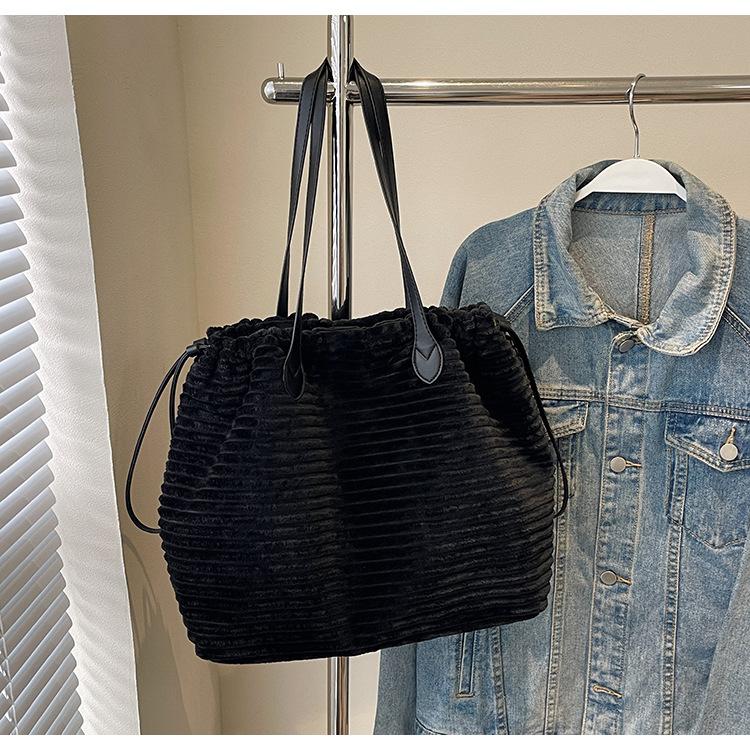 Všestranná nová líná prémiová taška na dojíždění přes rameno jednoduchá ležérní taška se stahovací šňůrkou