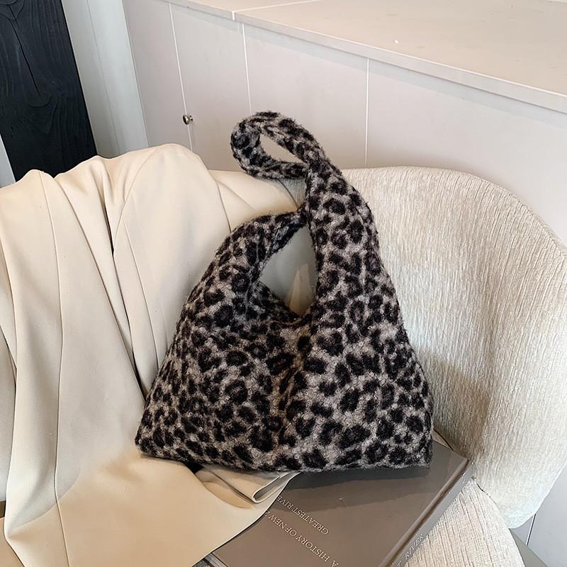 Oversized Leopard Chic Print Shoulder Bag Perfect For Everyday Casual Style Street