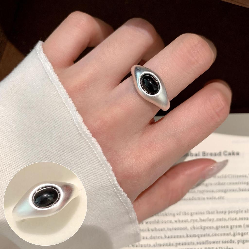 French Vintage Red Oval Women's 925 Silver-Plated Adjustable Ring - Korean Style Influencer Chic