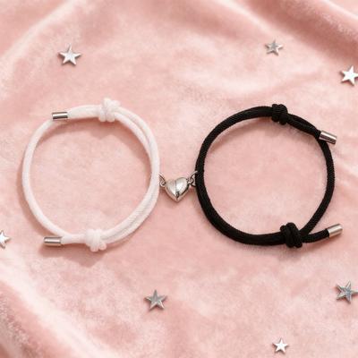 Bracciali – Braccialetti intrecciati