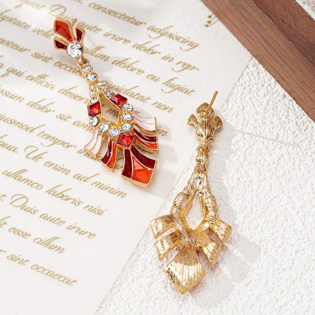 New hand-painted color dripping oil hand-inlaid stud earrings light luxury temperament earrings