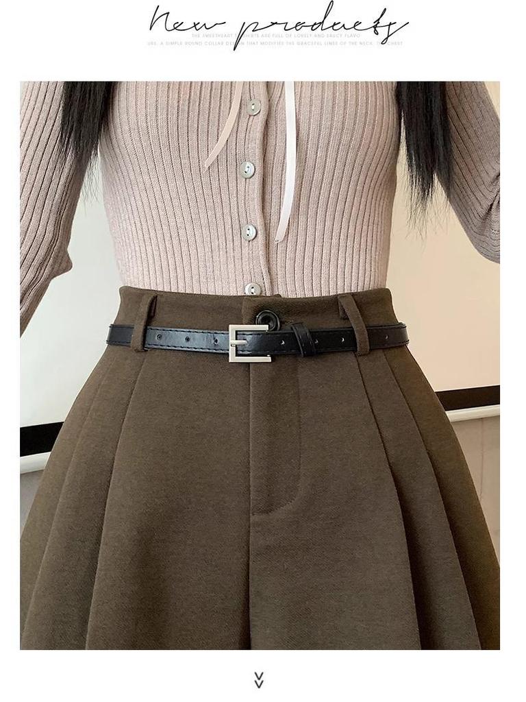 Women's 2024 High-Waist Khaki Woolen Pleated A-Line Shorts for Autumn/Winter