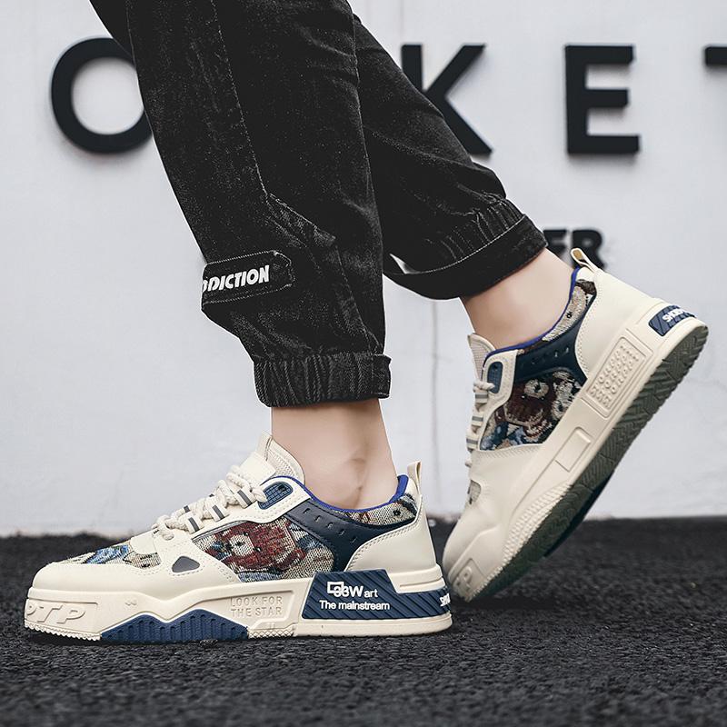 Student Sports Board Shoes Four Season Men's Thick Soled Shoes Soft Sole Comfort Outdoor Walking Shoes Fashion Youth Trendy Shoe
