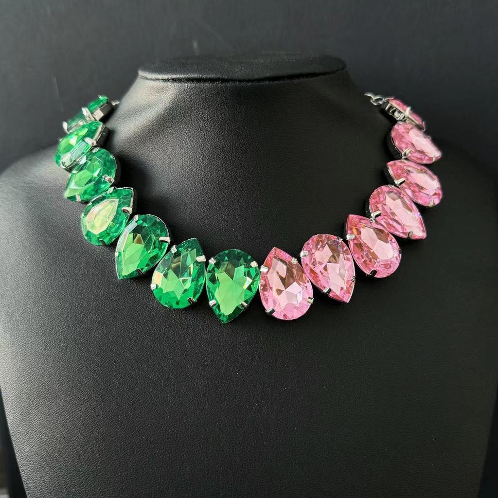 Luxurious European-American Rhinestone Choker Necklace
