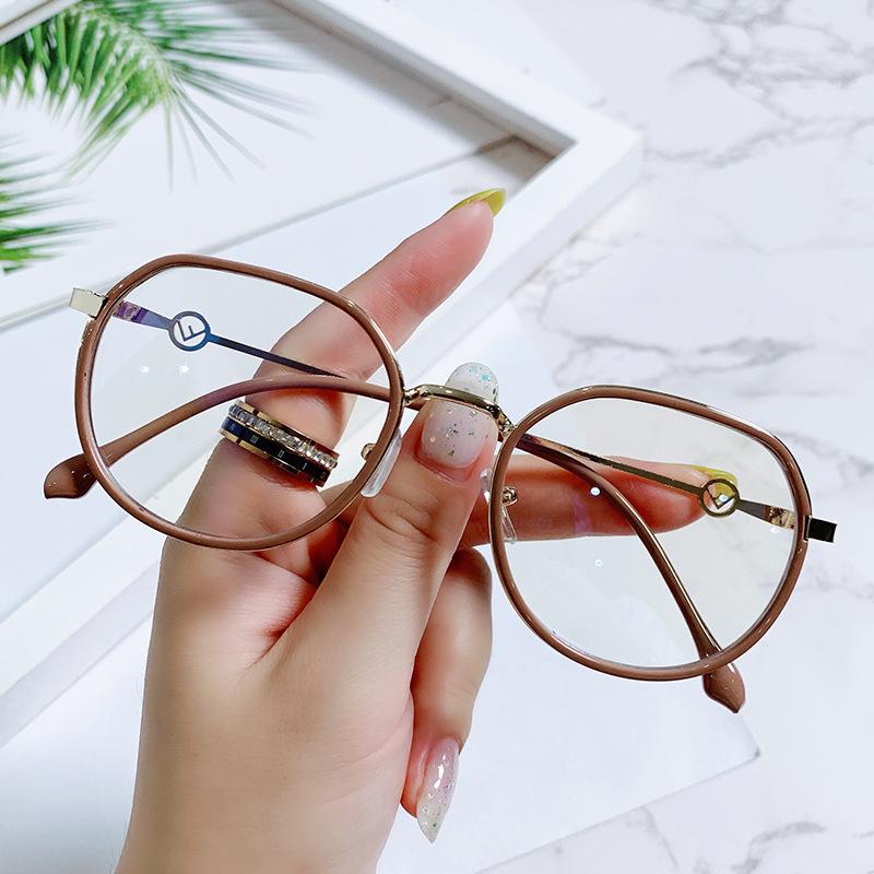 Trendy Women's Anti-Blue Light Metal Eyeglass Frames - Slim, Fashionable, and Prescription-Ready.