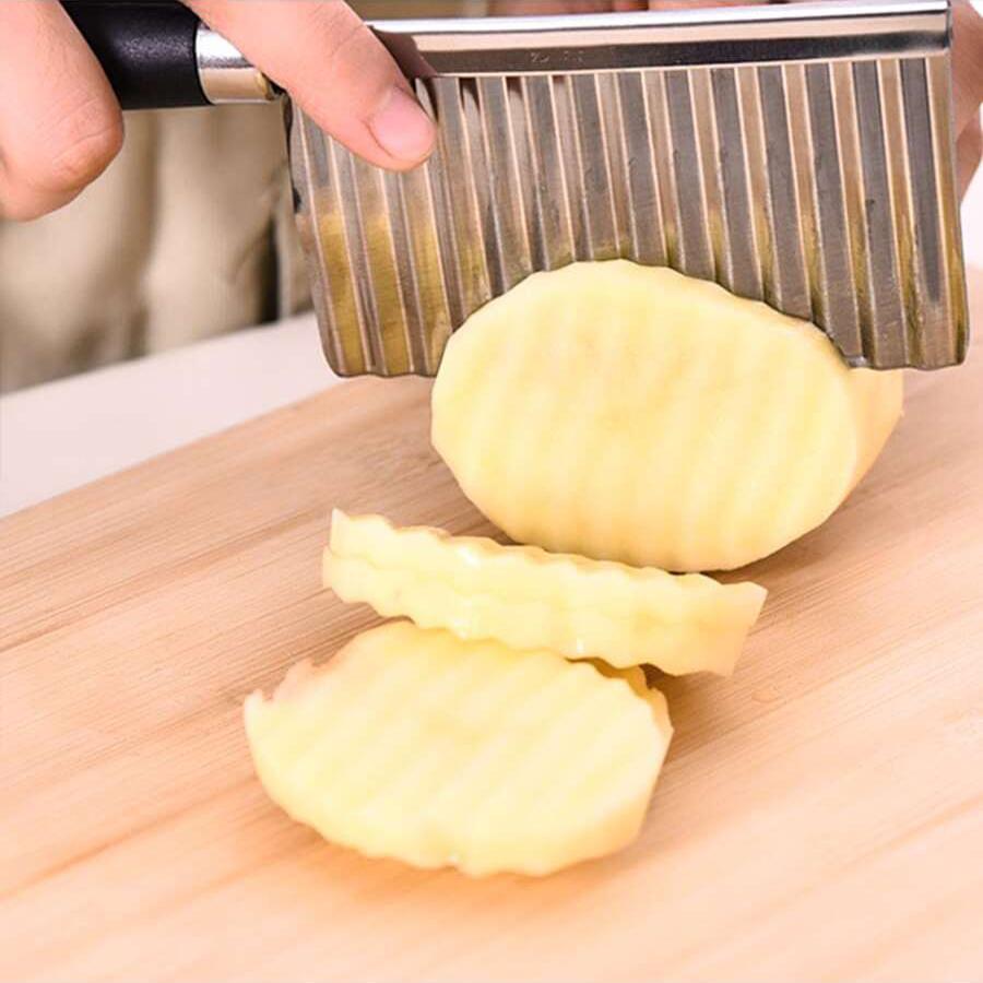 1PC Stainless Steel Undulating Potato Knife Multi-functional Kitchen Household Spike Potato Knife Fancy Knife Vegetable Slicer