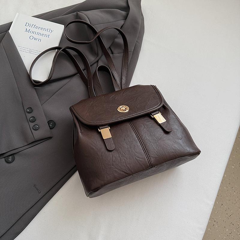 High Value Retro Backpack Women's 2025 New Fashion Temperament Commuter Travel Bag American Locomotive Backpack Tide