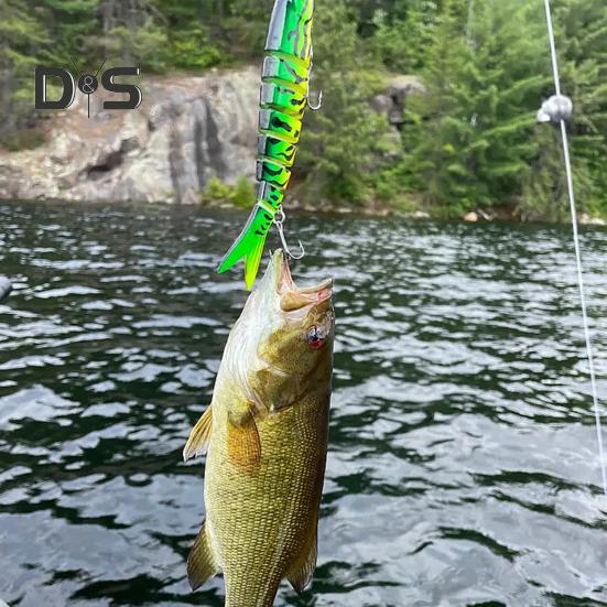 13.5CM/19G Multi-Jointed Fishing Lure with Hooks Slow Sinking 8-Section Swimbait Bionic Hard Artificial Bait Freshwater Saltwater Fishing Accessories