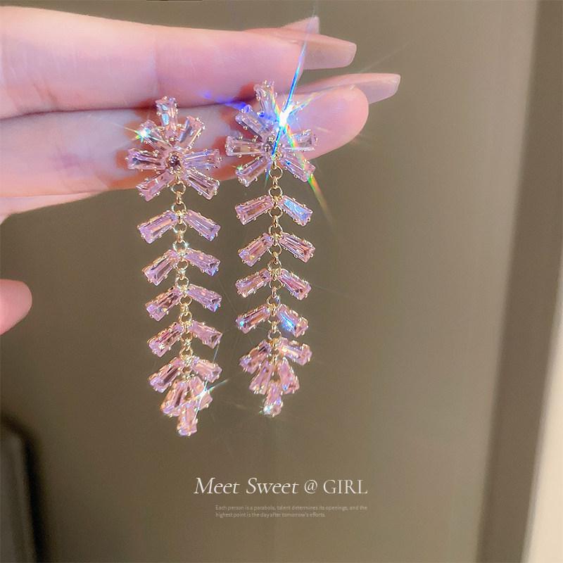 Silver Rhinestone Heart Zircon Tassel Earrings - Elegant, Luxurious, and Unique Design.