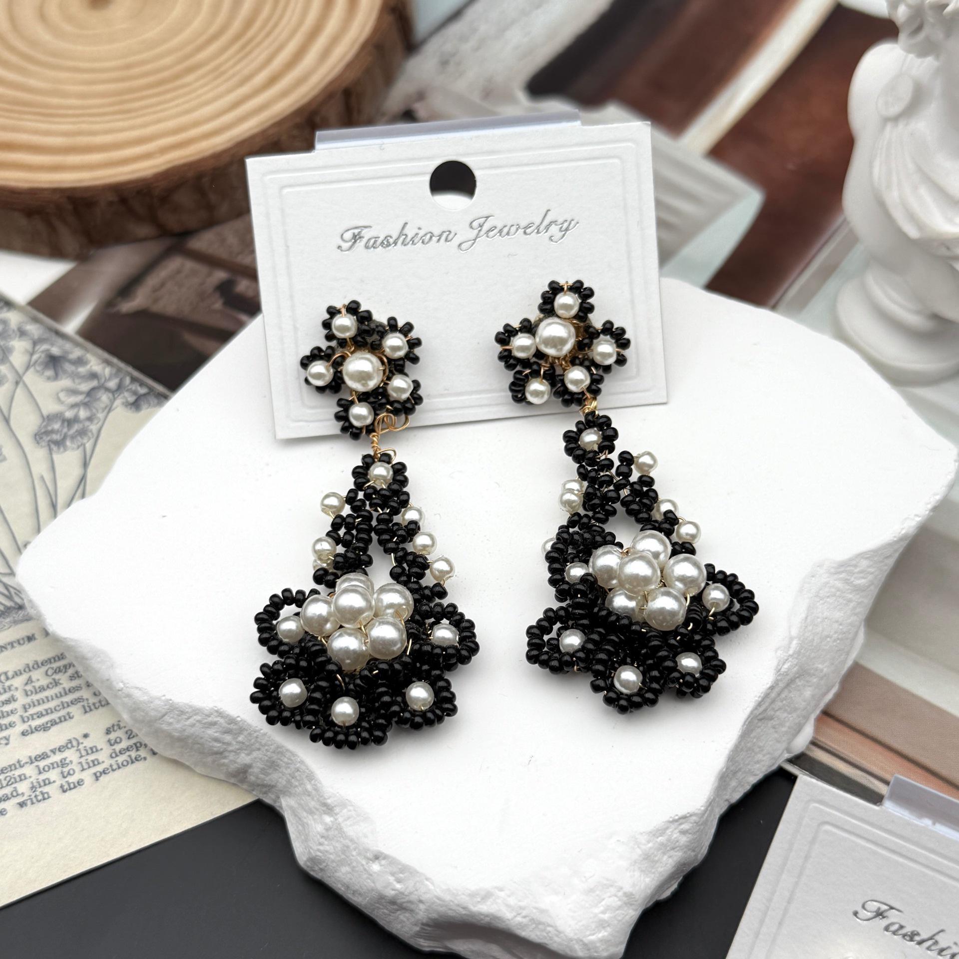 Vintage-Style Handmade Pearl Flower Earrings чёрный