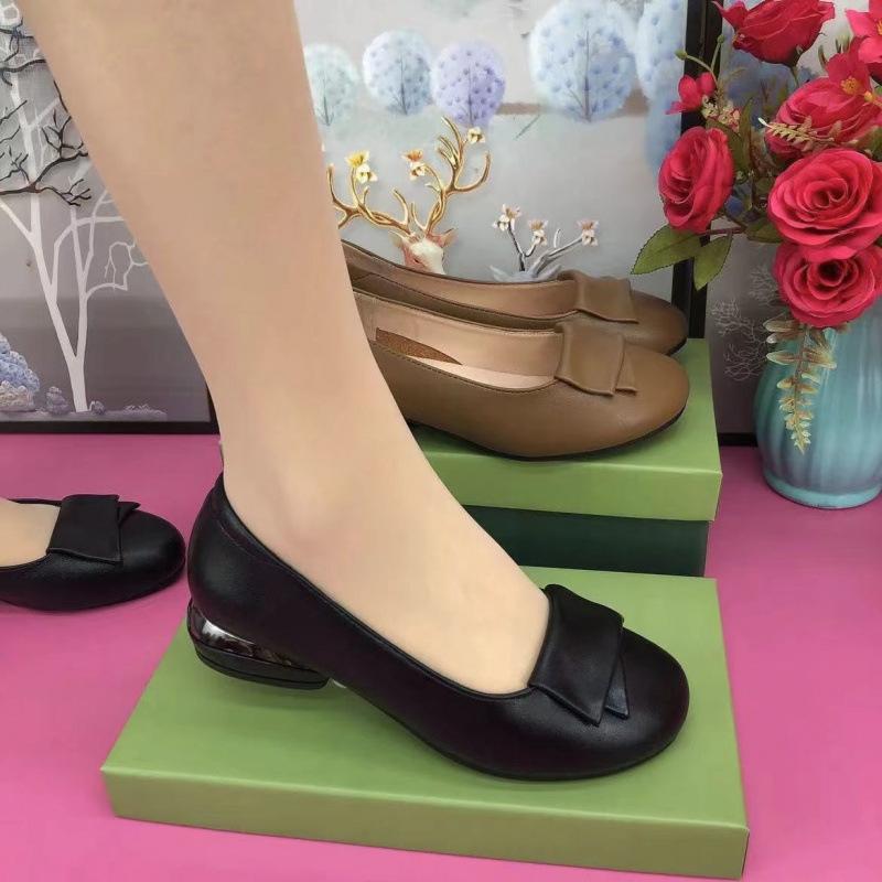 

Туфли-лодочки из натуральной кожи 2025 новая весна толстый каблук маленькие кожаные туфли мягкая подошва большой размер 42 туфли-однопедальки женские туфли туфли для мамы 35