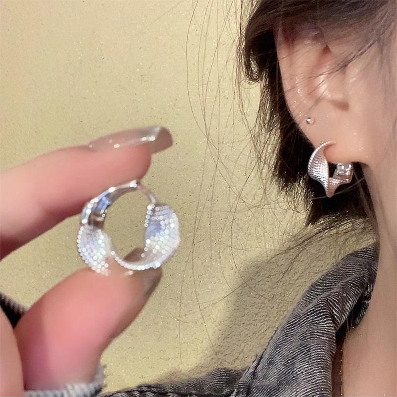 1 Paar Vintage Einfache Geometrische Gedrehte Kleine Kreis Creolen Für Frauen Mädchen Täglich Party Unregelmäßig Texturierter Schmuck