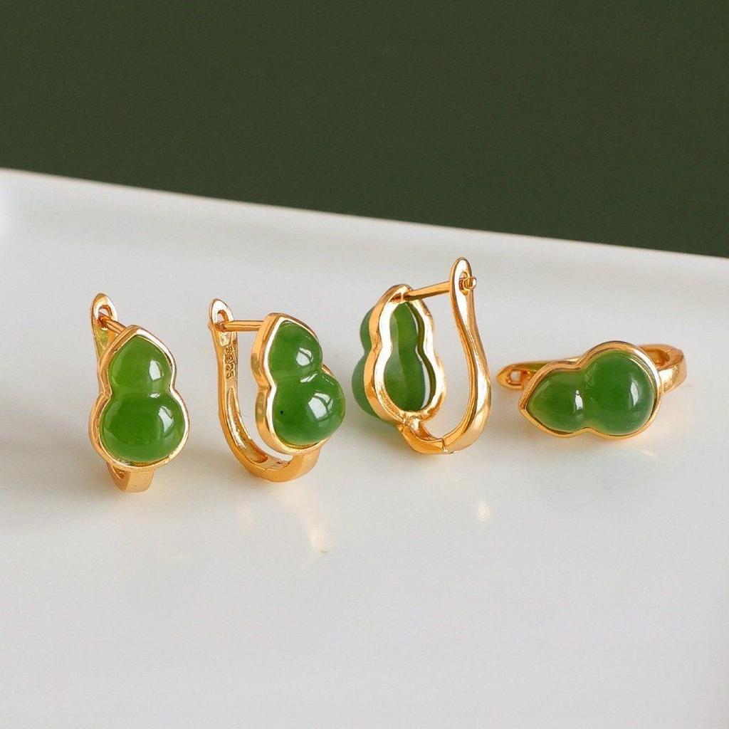 Gourd Ear Buckle Old Material Spinach Green Apple Green High-end Light Luxury Jade Earrings Jewelry