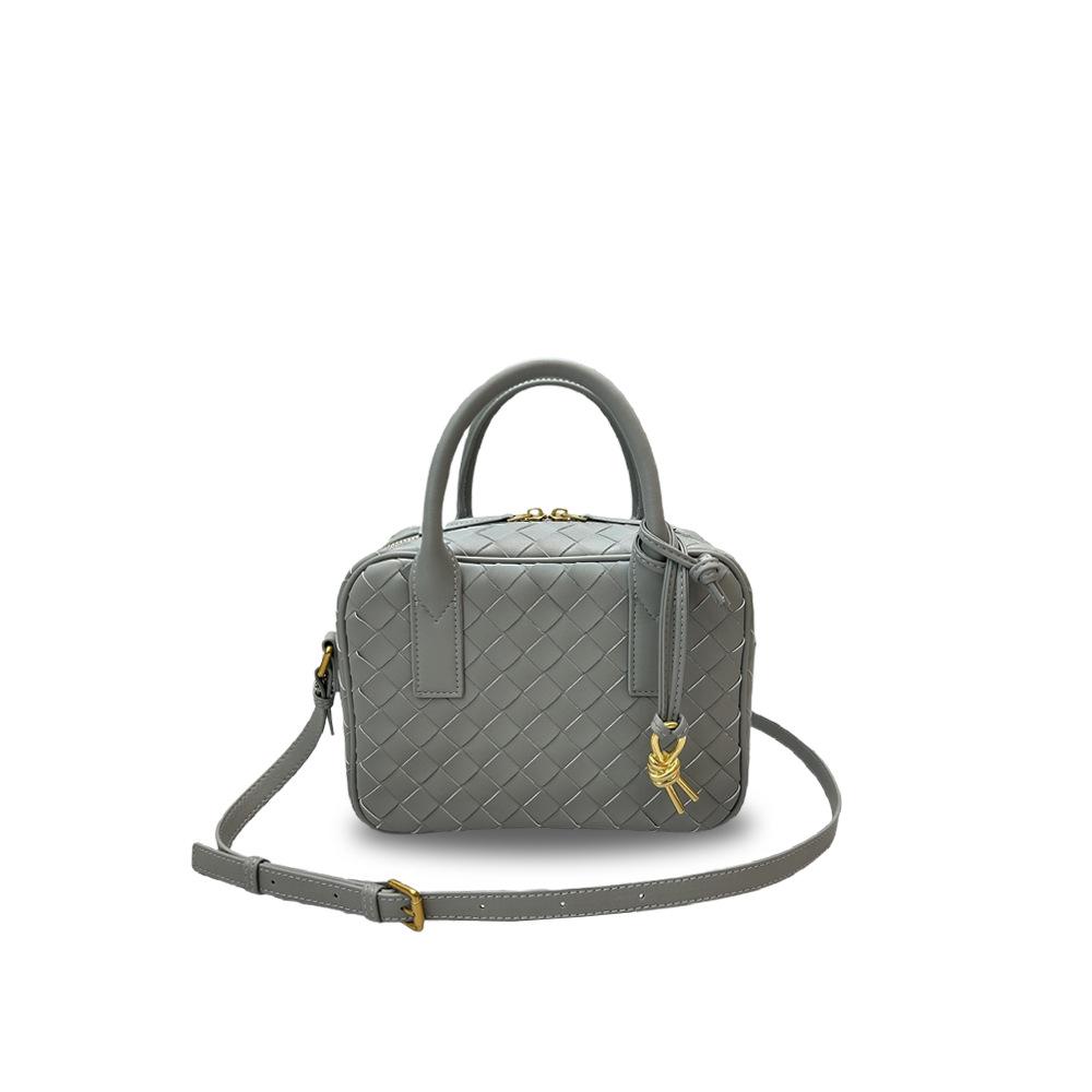 2025 Cross-border leather woven bowling bag, foreign trade explosion, cowhide small square bag, portable messenger shoulder bag, female