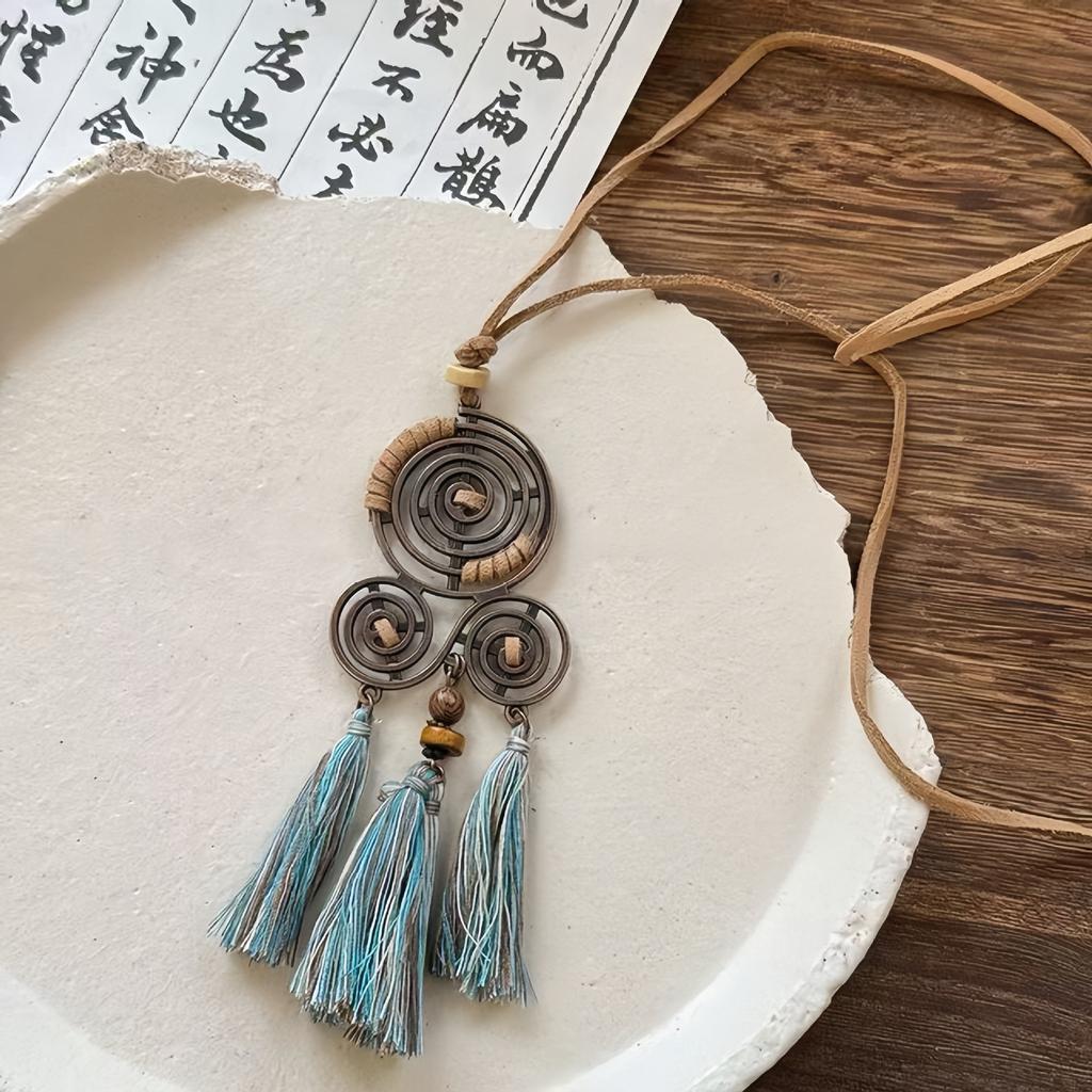 Leather rope wooden bead pendant necklace niche retro temperament collarbone chain light luxury ethnic style versatile jewelry women