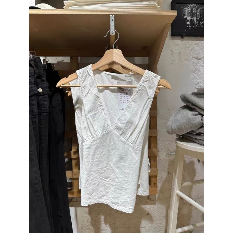 

BM Official Website Solid Color and V-neck Silm Camisole Tops Vest White All yards
