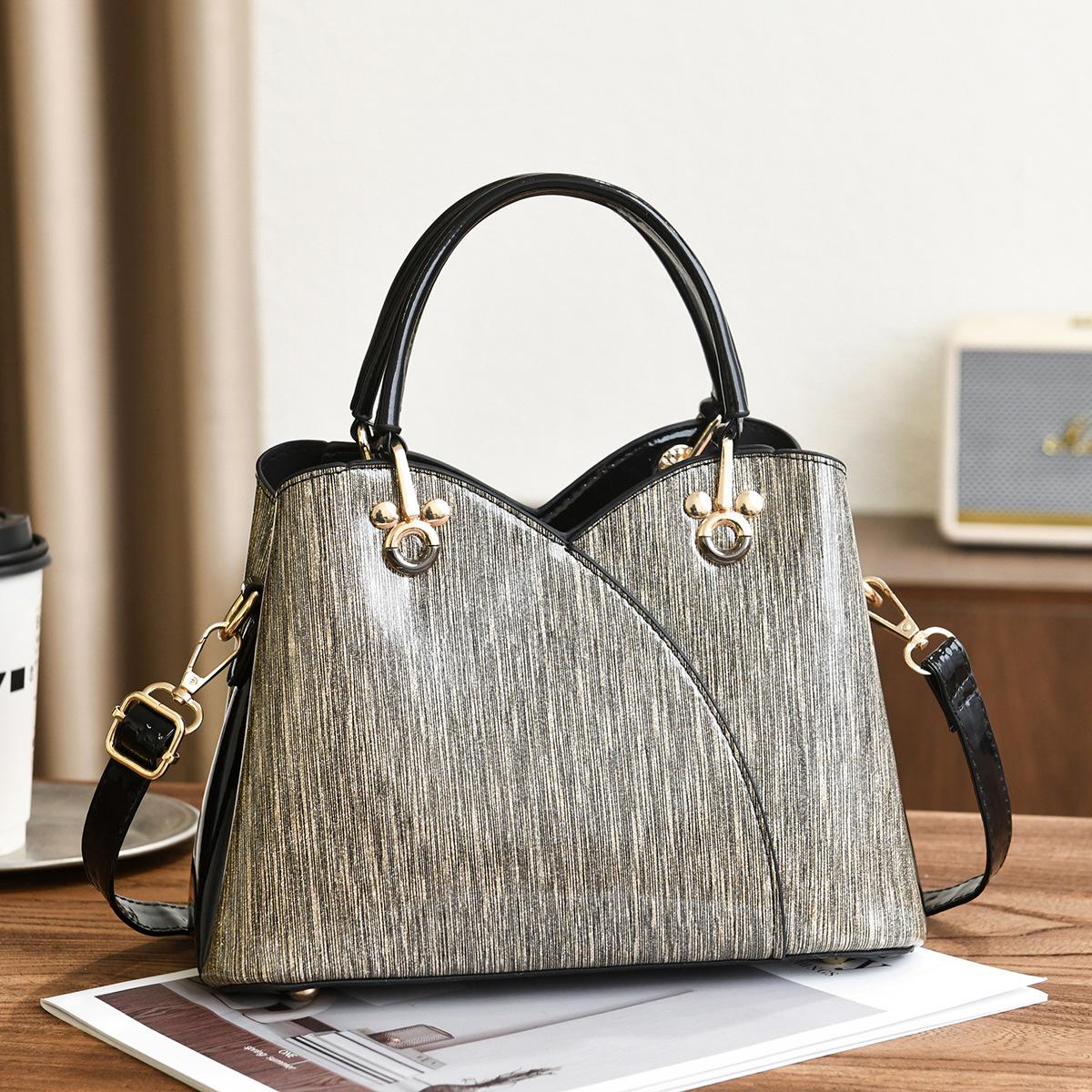 

Handbag Women s Seasonal New Fashionable Multi-layer Large Capacity