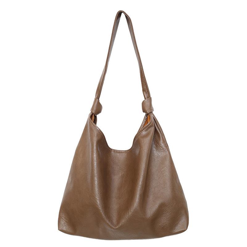 Large-capacity bag women's autumn and winter simple and versatile new fashion shoulder bag texture popular women's backpack