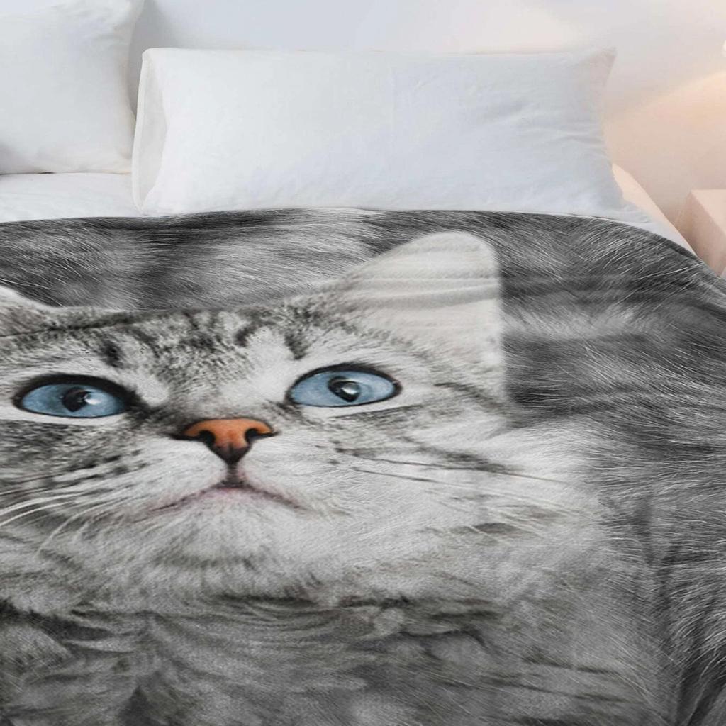 1pc Cat Print Flannel Blanket - Soft Warm All-Season Throw with Realistic Gray Tabby Cat Design, & Machine Washable