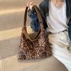 2025 Underarm Bag New Tote Leopard Print Fashion Shoulder Commuter Messenger Bag Large Capacity Handbag Bag