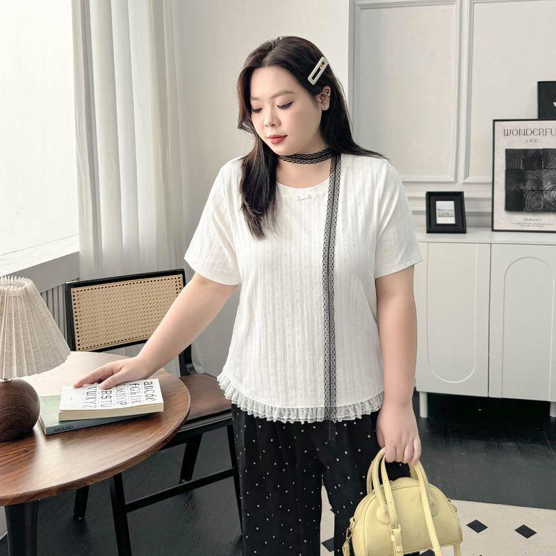 

Plus size women clothing [Age-Reducing Love T] Korean Series Gentle Wind Short sleeve T-shirt Summer 100.00kg Lace Stitching Top