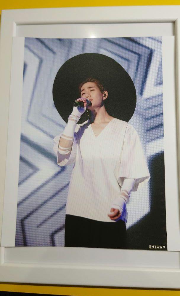 

[USED] SHINee Korean official photo hard to find rare sold out Onew Onew