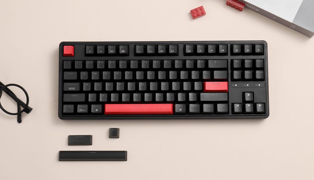 Keychron C3 Pro Custom Gaming Compact Tenkeyless LED Mechanical with and Linux K Pro Red Keyboard, Layout/US Layout/Red Backlight/Wired