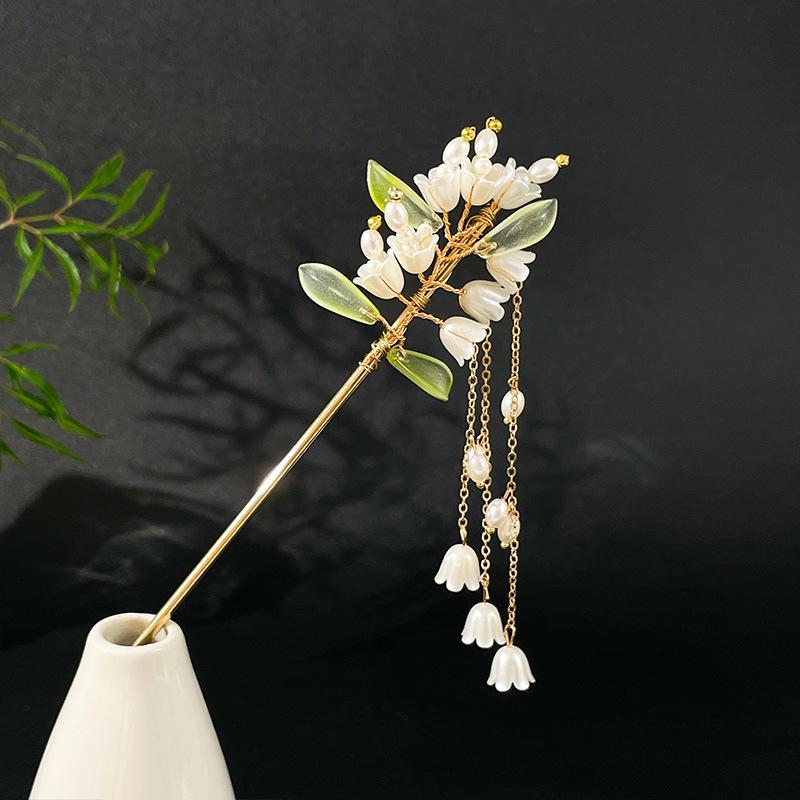 Vintage Tassel Alloy Wooden Hairpin for Women - Elegant Retro Updo Accessory