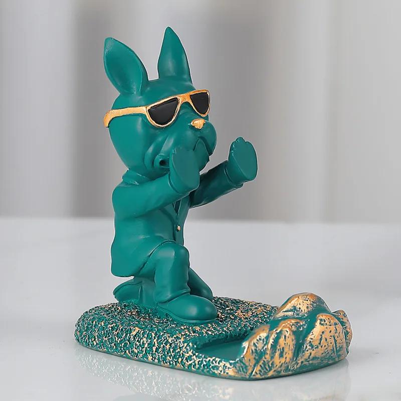 Cute Graffiti Bear Resin Statue & Phone Holder Funny Desk Decor Creative Gift for Friends Cool Bedroom Shelf Ornament With
