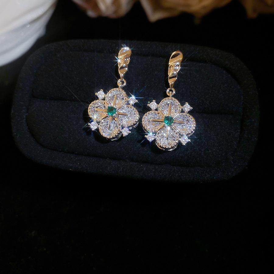 14K Gold Electroplated Zircon Lucky Grass Earrings for Women 2025 Fashion Exquisite Drop Earring Luxury Designer Zircon