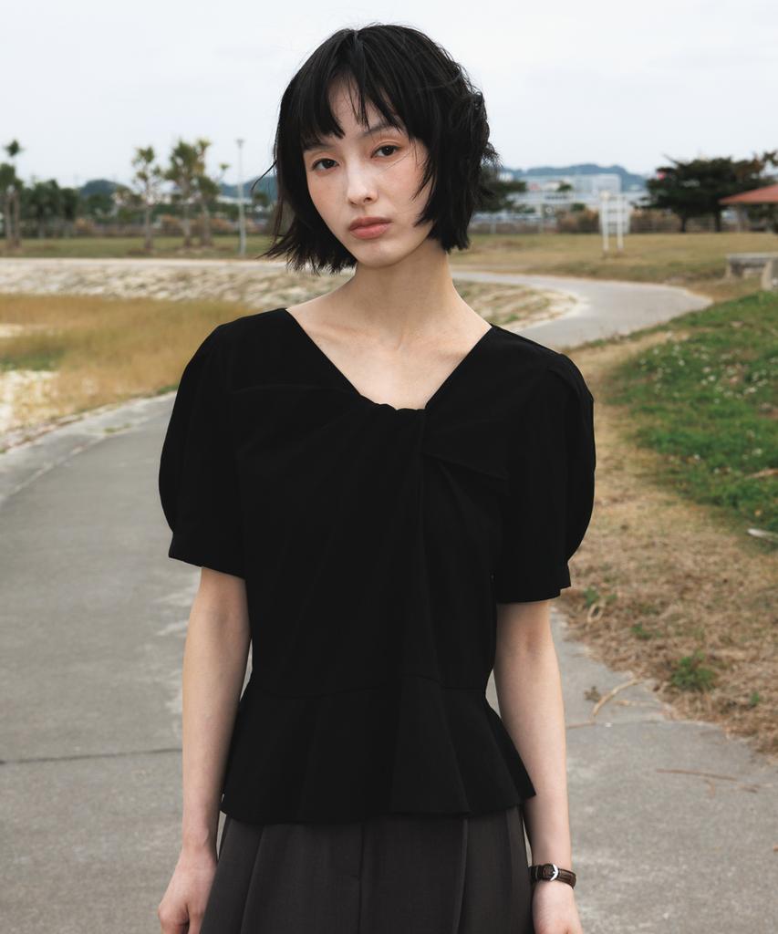 DEHEVE Unbalanced Twist Blouse [Black]