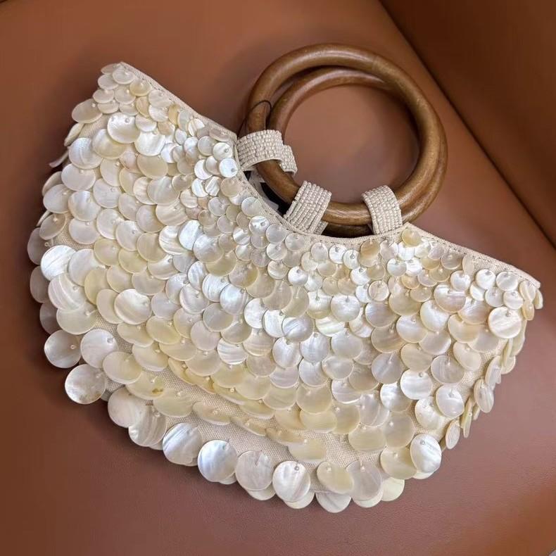 Spring And Summer High-End Pure Handmade Natural Shell Bag Fairy Handheld Girl Bag Niche Bag Personality Trend