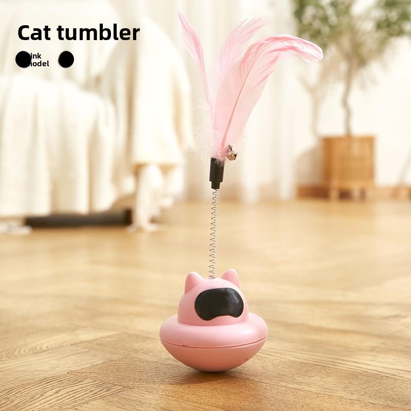 Cat figurine toy with feathers to tease cats, bell and rattle for self-amusement and relaxation. Cat toy, cat-shaped, with mint flavor.