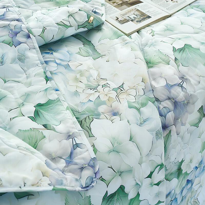 FUANNA "Listening to the Wind" Seven-Hole Antibacterial Summer Quilt