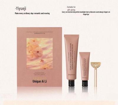 Dear Irene Night Cherry Blossom Stars Hand Cream Gift Set