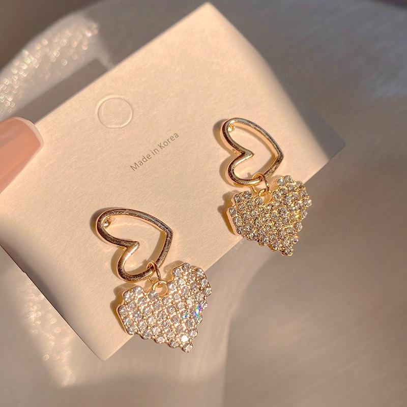 925 silver needle flash diamond love earrings women s high-end sense niche stud earrings trendy personalized earrings