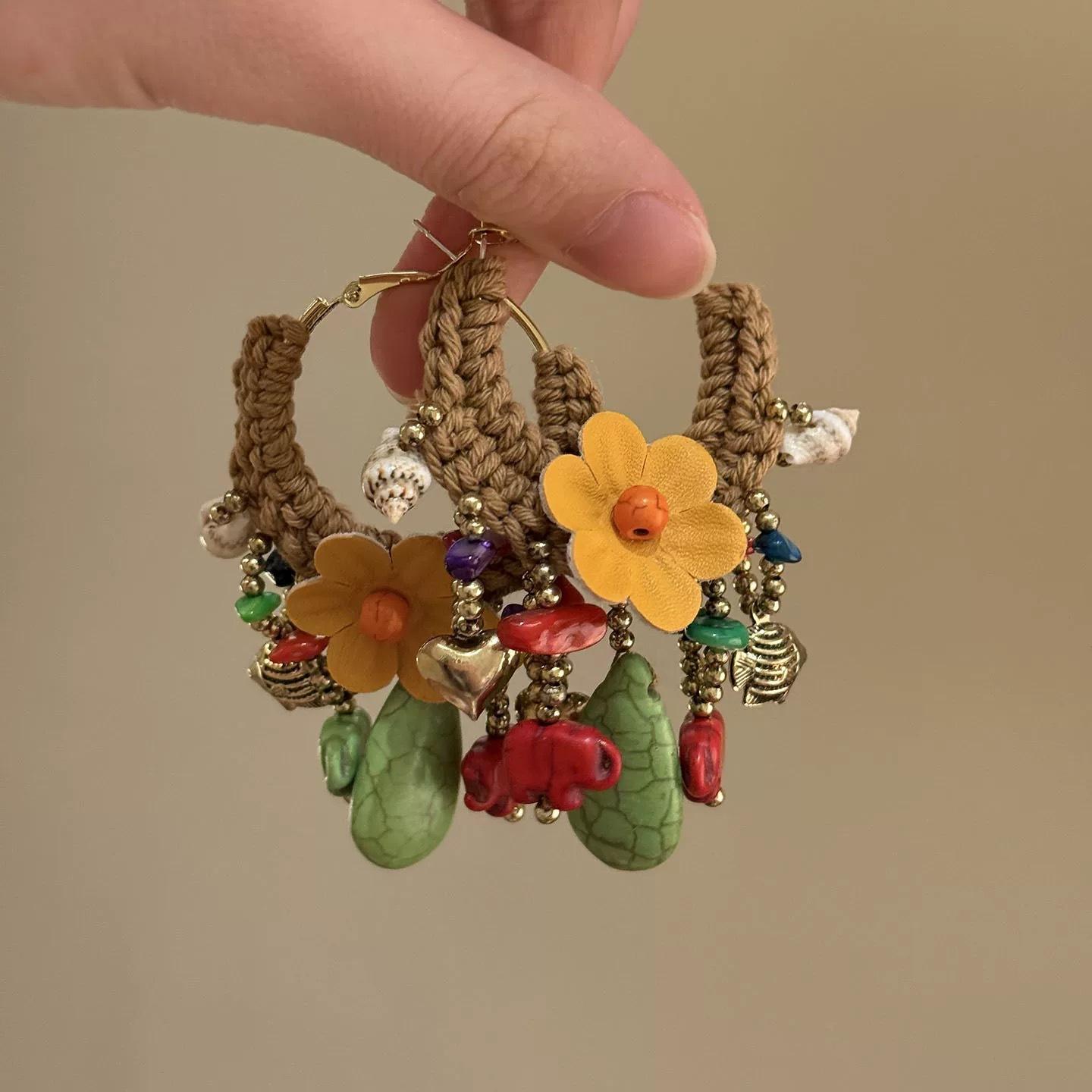 

Модные серьги-подвески для женщин разноцветный