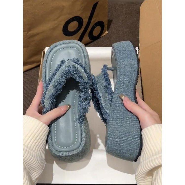 

2025 summer new open-toed slippers Korean version of flip-flops outdoor sandals sand shoes student shoes 40 синій