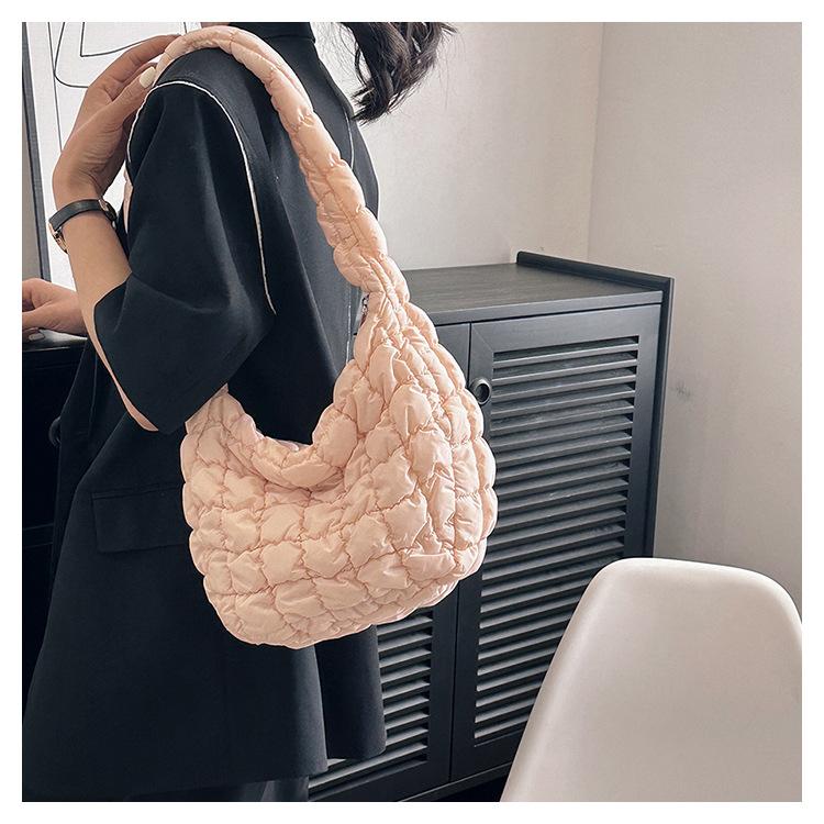 Wolken-Tasche Handheld Daune Große Kapazität Mode Mini Vielseitig Plissierte Unterarmtasche