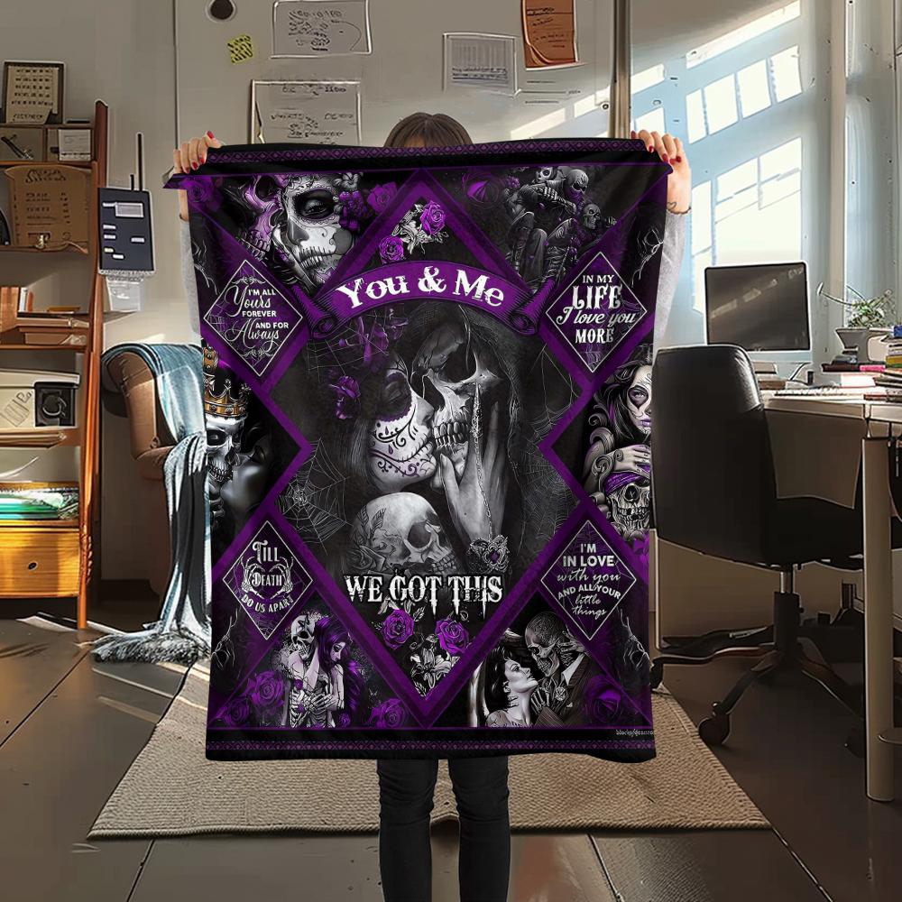 1Pc Skull Couple Print Flannel Blanket, High quality Comfortable for All Seasons, Home Decor, Warmth and Comfort, Perfect for Christmas Gifts