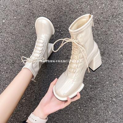 Botas Martin blancas para mujer nuevos modelos en 2025, botines cortos populares este año, botas finas de tacón cuadrado alto de tacón grueso para otoño e w