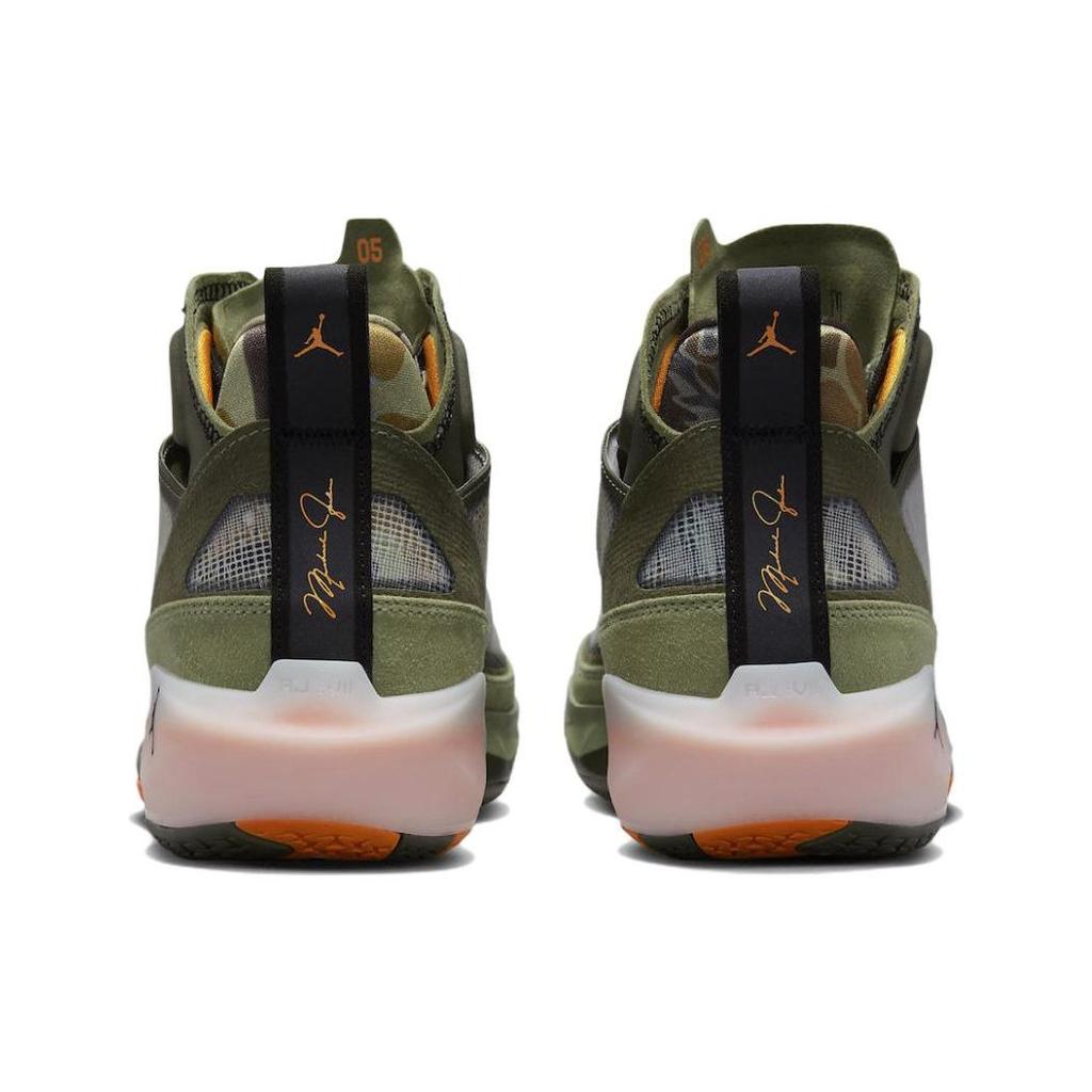 Undefeated x Air Jordan 37 SP מעיל טיסה נעלי סניקרס יוניסקס ירוק ירוק-נפט שחור DV6255-300