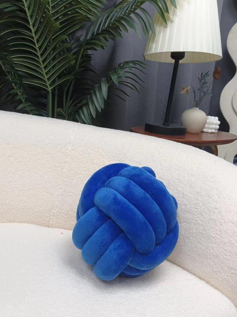Nordic Hand-Woven Velvet Knot Pillow - Home Decoration