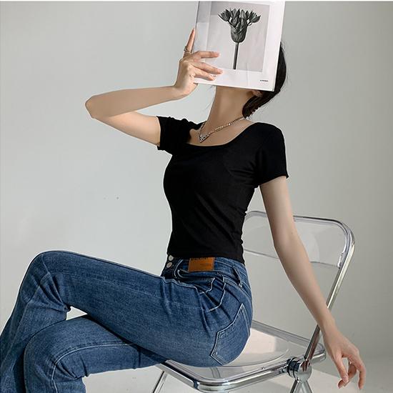 Kurzärmlige Oberbekleidung mit U-Ausschnitt und Basis-Frühlingsoutfit, Übergroßes Oberteil in koreanischer Version, Schlankheits-T-Shirt für den Sommer für Damen