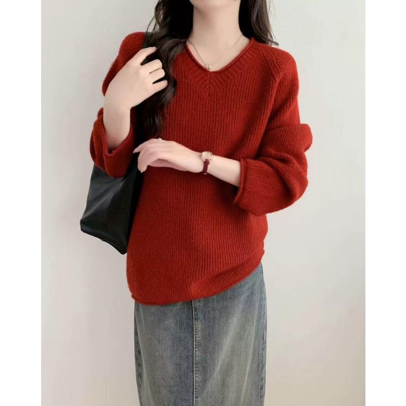 Autumn and winter new V-neck knitted sweater top women's soft waxy solid color versatile good-looking and thin pullover sweater