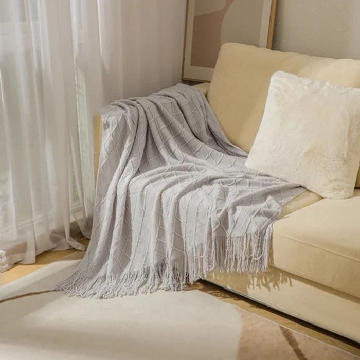 Nordic Solid Casual Blankets Throws Soft Comfortable Knitted Shawl Sofa Blanket Bed End Cover Travel Hotel Decorative Bedspread